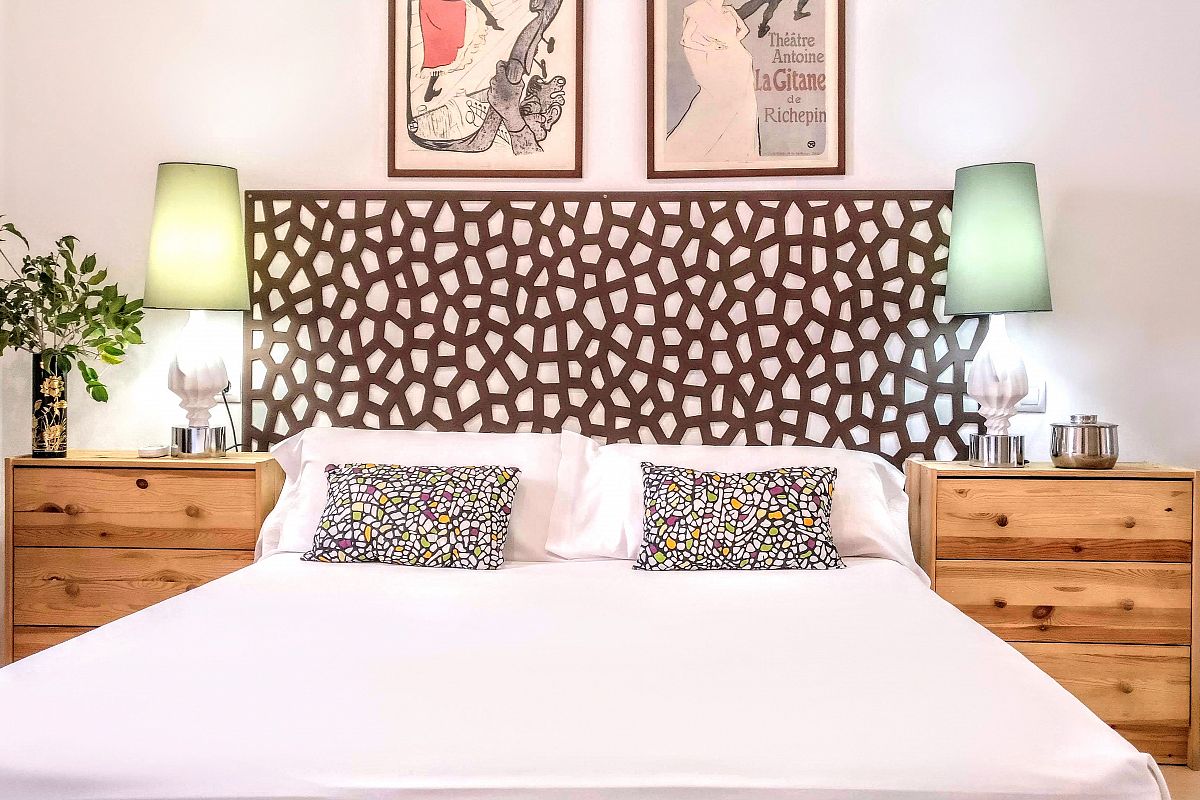 detail of the third bedroom headboard and side bed tables and lamps in the Garden House apartment for rent in Barcelona close to Sagrada Familia