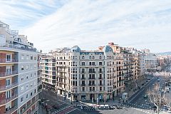 views from the Livingstone apartment located in the Eixample left district of Barcelona, next to the Sant Antoni marketplace
