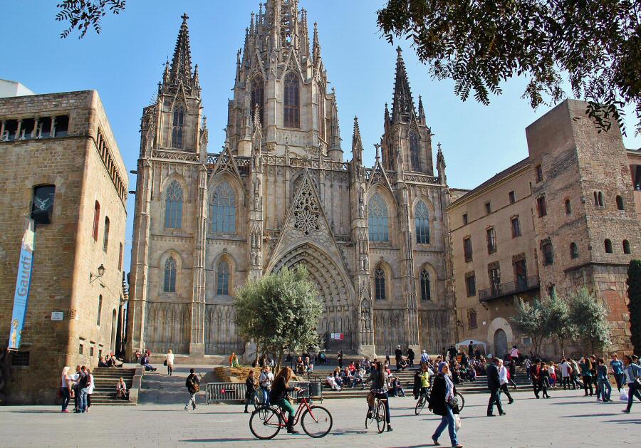 Barcelona Cathedral - best monuments in barcelona 