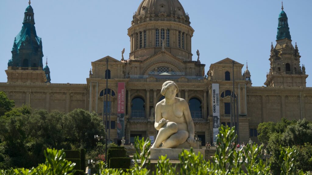 montjuic-castle-gardens-bizflats