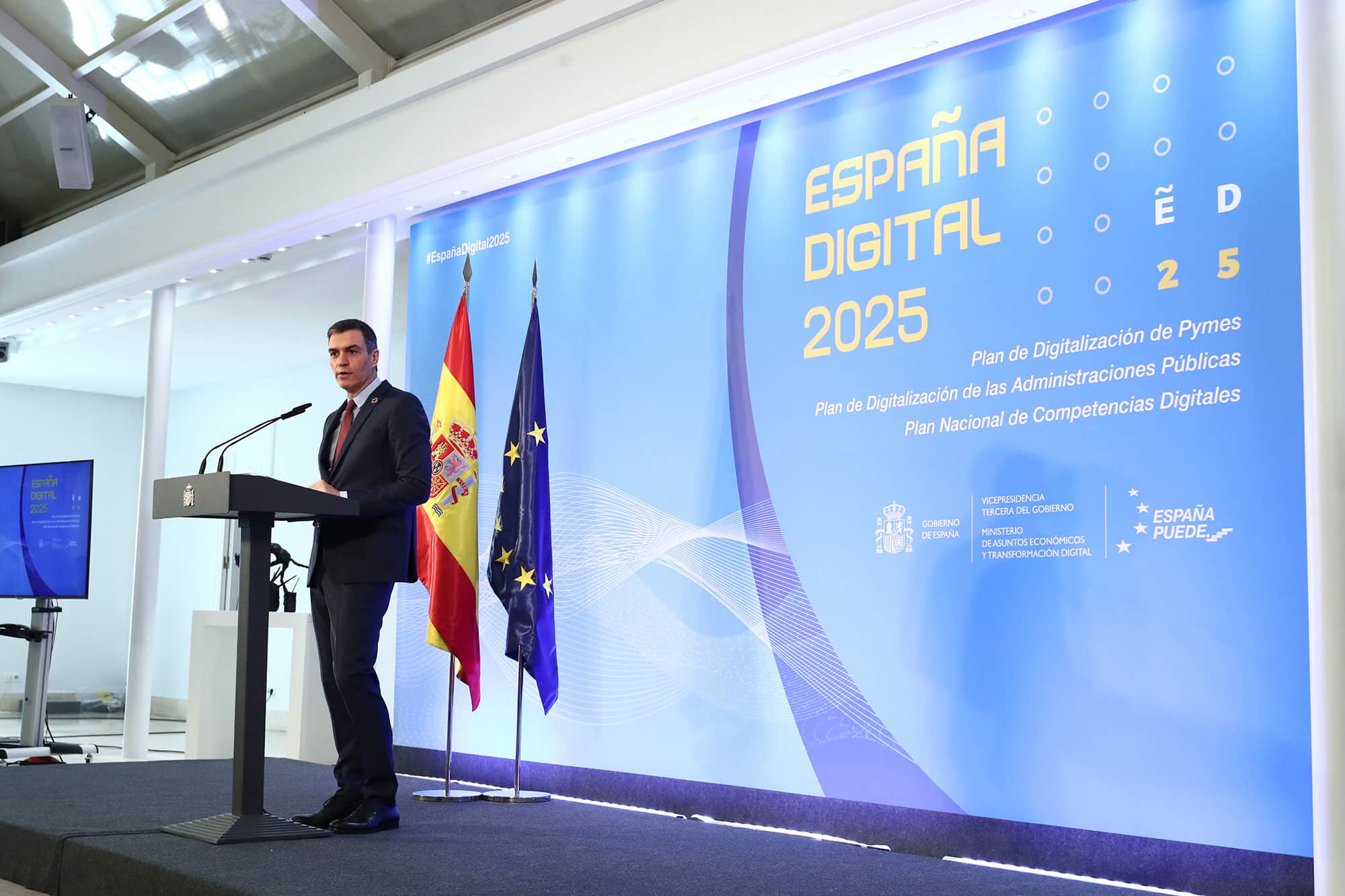 Digital Spain 2025 initiative supporting digital transformation and connectivity