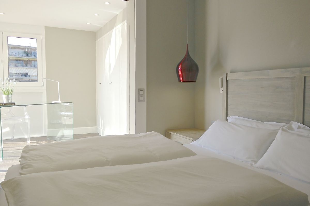 this short term rental in Barcelona has three double bedrooms
