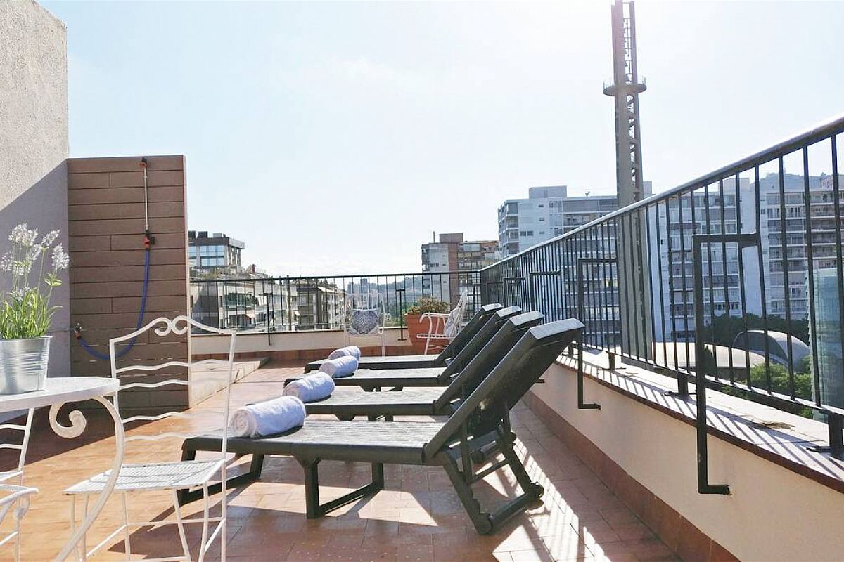 enjoyment is not limited to spring and summer, winter in Barcelona is also a delight in this charming Ferran Batik penthouse in Barcelona for rent short term