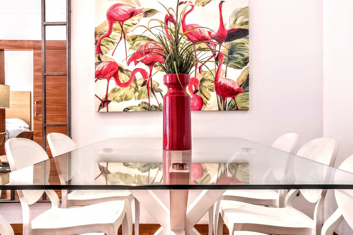 dining area in this Noname apartment Charming Designer 3BR & sunny Terrace in Eixample 