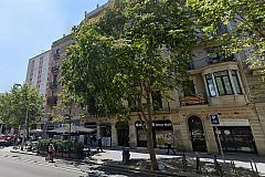 our Noname apartment has an unbeatable central location in Barcelona left of the Eixample area