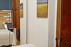 original oil paintings outstand in this lovely Macca apartment in Barri Gotic Barcelona to rent for months