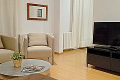 flat screen TV in the Macca apartment in Barcelona Gothic Quarter neighbourhood for monthly rentals