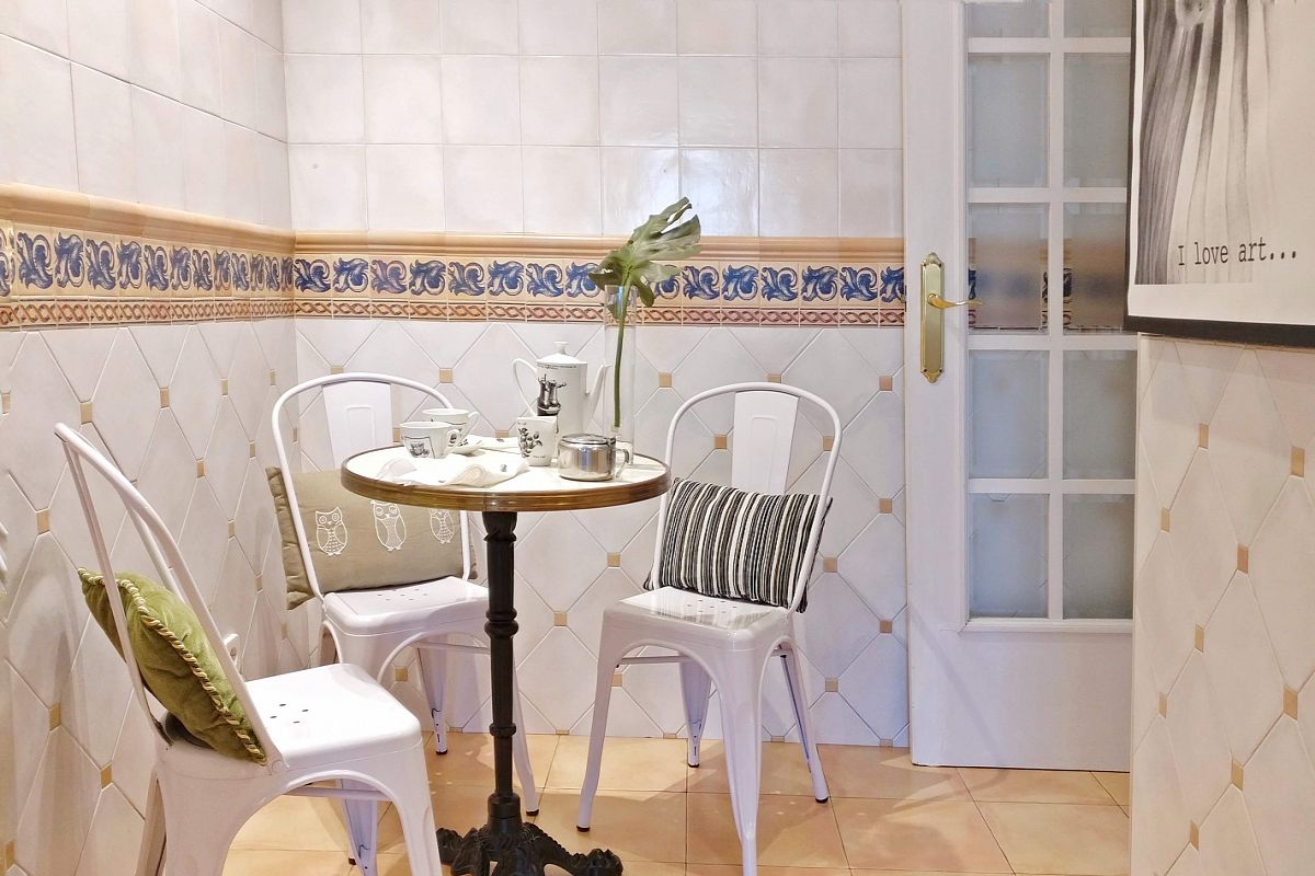 the cutest bistro corner in the world while we carefree, enjoy a cup of coffee
