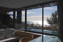 The entire house is designed around the 65 m2 garden luxury Villa in Sitges
