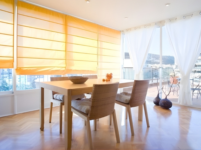 Comedor de apartamento en Zona Alta después de la reforma Bizflats